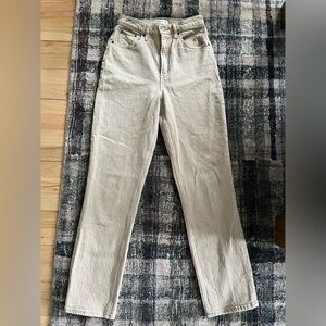 Abercrombie & Fitch Curve Love Ultra High Rise 90s Straight Jean in Oat size 26